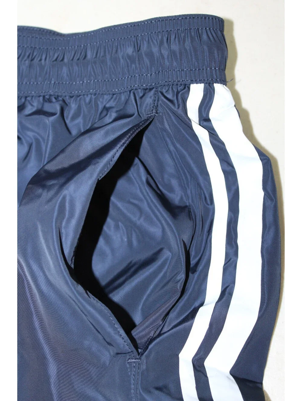 NEW J. Lindeberg Delta Stripe Swim Shorts Trunks Blue / White MEDIUM Lined NWT